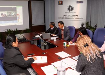 AVANZA LA PAVIMENTACIÓN DEL CAMINO ENTRE LOS EJIDOS LEY FEDERAL DE AGUAS 3 Y LEY FEDERAL DE AGUAS 4