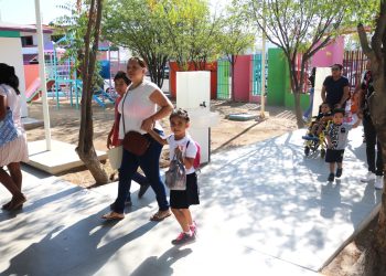 PERSONAL DE LOS CENTROS PENITENCIARIOS DE BCS RECIBE UNIFORMES