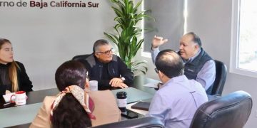 PERSONAL DE LOS CENTROS PENITENCIARIOS DE BCS RECIBE UNIFORMES