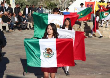 GOBIERNO MUNICIPAL INICIA LA RUTA DE LA BANDERA POR LOS CABOS