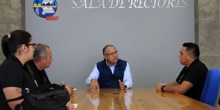 UABCS Y POLICÍA CIBERNÉTICA COLABORAN PARA GARANTIZAR SEGURIDAD DIGITAL DE LA COMUNIDAD UNIVERSITARIA