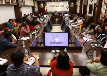 CONVOCA VÍCTOR CASTRO A MEJORAR LA OPERATIVIDAD DE ÁREAS DE ADMINISTRACIÓN DEL GOBIERNO ESTATAL