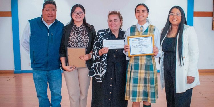 SE DESARROLLA CON ÉXITO EL CONCURSO MUNICIPAL DE DECLAMACIÓN 2025