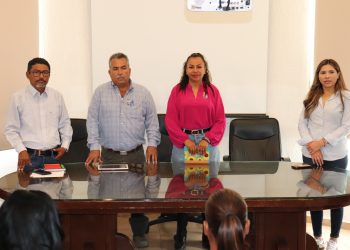 PRESENTA ALCALDE DE LOS CABOS CHRISTIAN AGUNDEZ EL DISEÑO GANADOR DE LAS FIESTAS TRADICIONALES SAN JOSÉ DEL CABO 2025