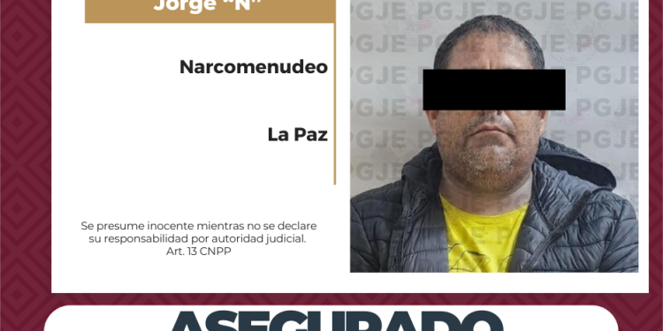 ASEGURA PGJE A SUJETO CON 1 MIL 875 DOSIS DE DROGA EN LA PAZ