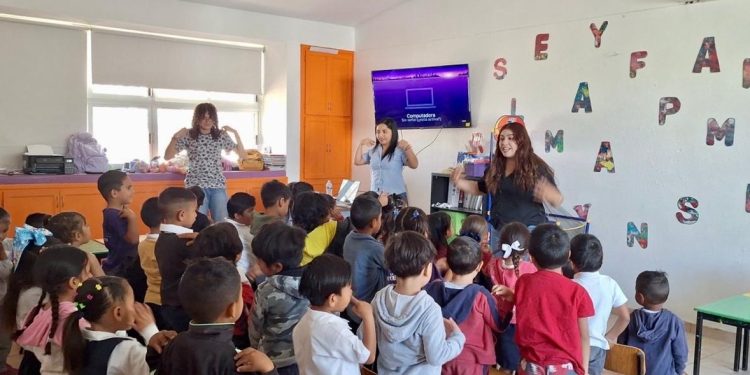 IMPARTEN PLATICA “EL CUIDADO DE MI CUERPO “ A NIÑOS DE PREESCOLAR EN CABO SAN LUCAS