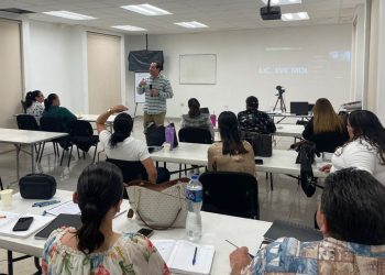 ES CONSTANTE LA CAPACITACIÓN DE SERVIDORES PÚBLICOS DE LA PGJE