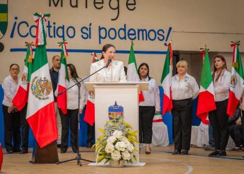 AYUNTAMIENTO DE MULEGÉ CONMEMORA EL DÍA DE LA BANDERA CON CEREMONIA CÍVICA