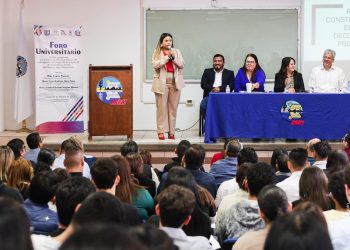SOCIALIZAN CON UNIVERSITARIOS INICIATIVA DE REFORMA DE ELIMINACIÓN DE FUERO CONSTITUCIONAL