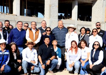 RECTOR DE LA UABCS Y GOBERNADOR DE BCS SUPERVISAN AVANCES EN LA CONSTRUCCIÓN DE LA PRIMERA SEDE UNIVERSITARIA EN LA RIBERA