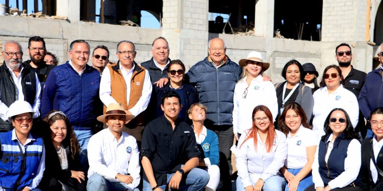 RECTOR DE LA UABCS Y GOBERNADOR DE BCS SUPERVISAN AVANCES EN LA CONSTRUCCIÓN DE LA PRIMERA SEDE UNIVERSITARIA EN LA RIBERA