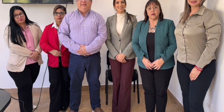 ALCALDE DE LOS CABOS CHRISTIAN AGUNDEZ RECIBE VISITA DE CONSUL DE CANADÁ