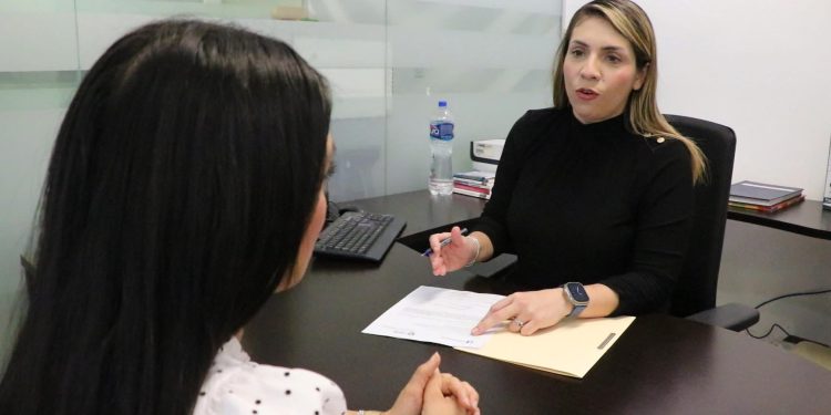 ATIENDE PGJE A MIL 435 VÍCTIMAS DE DELITO EN 2024