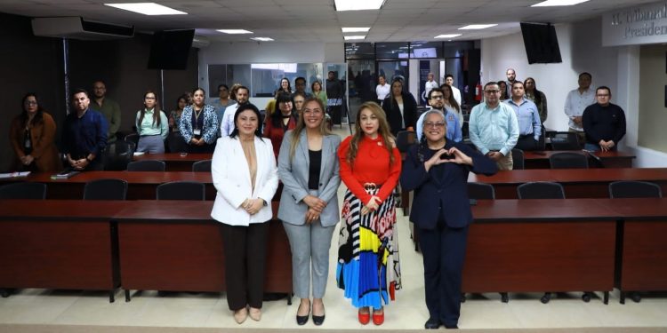 PODER JUDICIAL Y EL ICATEBCS IMPULSAN LA INCLUSIÓN CON TALLER DE LENGUAJE DE SEÑAS MEXICANA