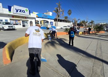 TRAS 9 AÑOS DE ESPERA REHABILITAN ALUMBRADO PÚBLICO EN CANCHA 1ro DE MAYO EN SAN JOSÉ DEL CABO