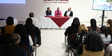 BRINDA ISSSTE BAJA CALIFORNIA SUR ATENCIÓN PERSONALIZADA A TRABAJADORES DEL GOBIERNO DEL ESTADO PRÓXIMOS A JUBILARSE   