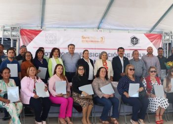 UABCS ENTREGA TÍTULOS Y GRADOS ACADÉMICOS A 187 EGRESADOS