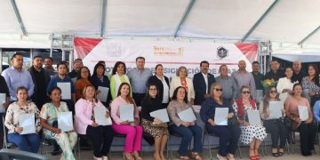 UABCS ENTREGA TÍTULOS Y GRADOS ACADÉMICOS A 187 EGRESADOS