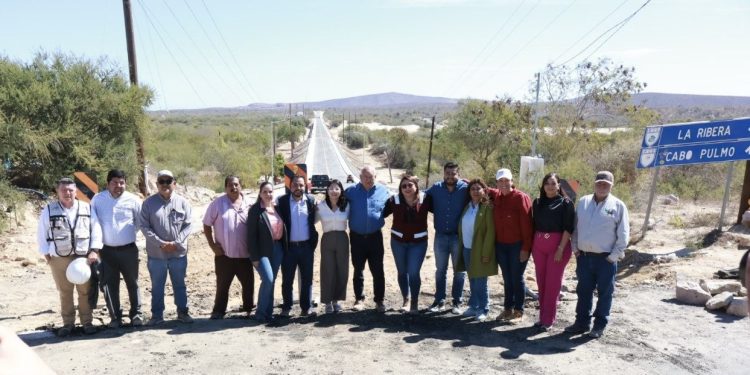 RECORRE CASTRO COSIÓ OBRA DEL PUENTE SANTA CRUZ EN LOS CABOS
