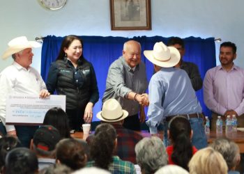 EL GOBERNADOR VÍCTOR CASTRO BENEFICIA  CON MÁS APOYOS A PRODUCTORES DE MULEGÉ