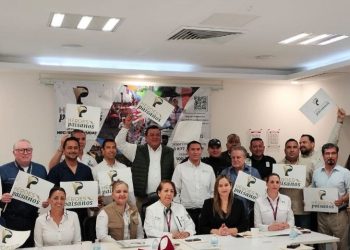 LLEVA EL CENTRO PREVENTIVO DE LA SSPE TALLER EN LA COLONIA CALAFIA EN LA PAZ