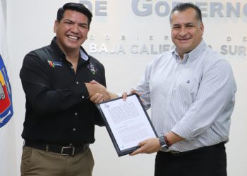 EL GOBIERNO DEL ESTADO DA EN DONACIÓN PREDIO AL SINDICATO DEL CECYTE , EN BENEFICIO DE SUS TRABAJADORES