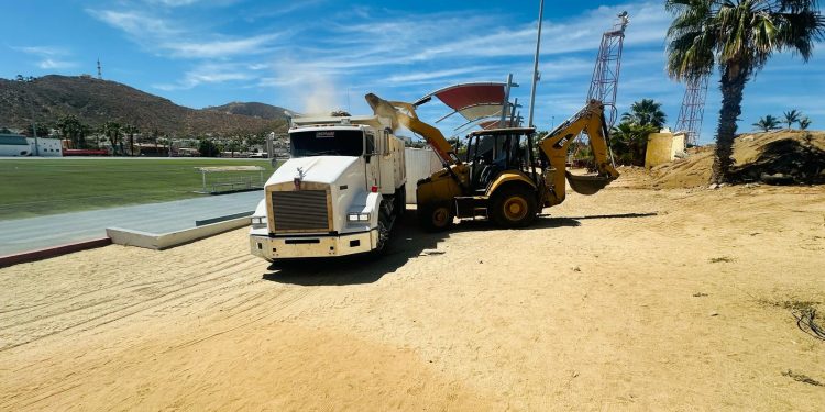 INICIA REHABILITACIÓN DE MURO DE CONTENCIÓN DE ESTADIO DE BÉISBOL EN CABO SAN LUCAS