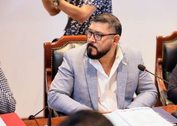 SE REÚNE ALCALDE DE LOS CABOS CON MIEMBROS DEL SINDICATO DE BURÓCRATAS