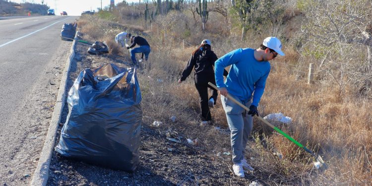 REFORZARÁN LABORES DE LIMPIEZA EN CARRETERAS Y CAMINOS DE CABO SAN LUCAS
