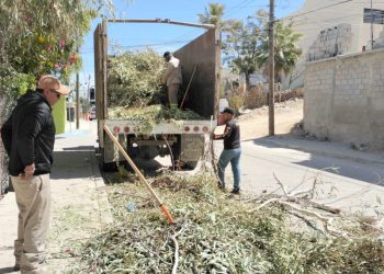 SE REÚNE ALCALDE DE LOS CABOS CON MIEMBROS DEL SINDICATO DE BURÓCRATAS