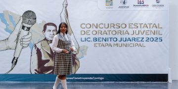 SE REÚNE ALCALDE DE LOS CABOS CON MIEMBROS DEL SINDICATO DE BURÓCRATAS