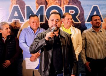 PONE EN MARCHA ALCALDE CHRISTIAN AGUNDEZ PRIMERA ETAPA DE ILUMINACIÓN DEL CENTRO DE CABO SAN LUCAS