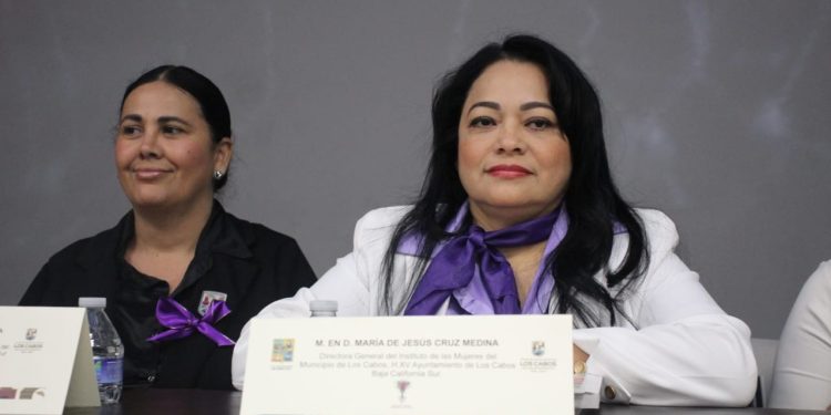 CONTINÚAN OPERATIVOS CONTRA PUBLICIDAD INVASIVA EN VÍA PÚBLICA DE LOS CABOS