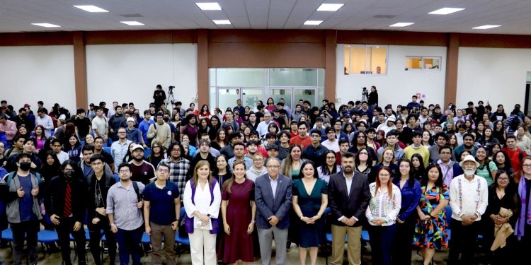 PRESENTAN EN LA UABCS LIBRO SOBRE LA PARTICIPACIÓN DE LAS MUJERES EN TECNOLOGÍAS DE LA INFORMACIÓN Y COMUNICACIÓN EN IBEROAMÉRICA