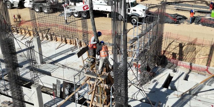 OOMSAPAS LOS CABOS DA SEGUIMIENTO PUNTUAL AL AVANCE DE LA DESALADORA 2 EN CABO SAN LUCAS