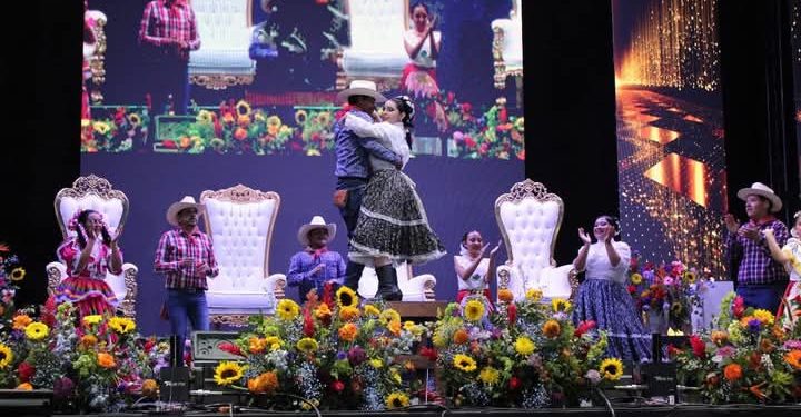 CONVIVENCIA FAMILIAR PRINCIPAL EJE PARA LAS FIESTAS TRADICIONALES SAN JOSÉ DEL CABO 2025