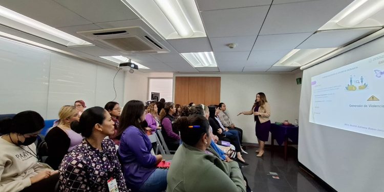 NORMALIZACIÓN DE LA VIOLENCIA PATRIARCAL TEMA IMPARTIDO POR LA PGJE A MUJERES DEL SAT