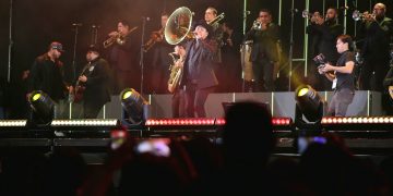CON UN LLENO TOTAL INICIAN LAS FIESTAS TRADICIONALES DE SAN JOSÉ DEL CABO 2025 Y LA ESPECTACULAR PRESENTACIÓN DE JULION ÁLVAREZ