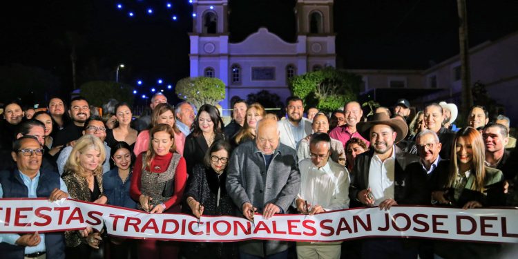 CON UN LLENO TOTAL INICIAN LAS FIESTAS TRADICIONALES DE SAN JOSÉ DEL CABO 2025 Y LA ESPECTACULAR PRESENTACIÓN DE JULION ÁLVAREZ