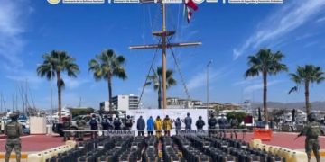 EN BAJA CALIFORNIA SUR ASEGURAN ALREDEDOR DE 4.5 TONELADAS DE COCAÍNA Y DETIENEN A CUATRO PERSONAS