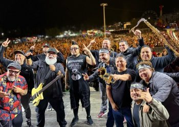 RECONOCE OFICIAL MAYOR LIDERAZGO DEL ALCALDE CHRISTIAN AGUNDEZ POR FIESTAS TRADICIONALES DE SAN JOSÉ DEL CABO 2025