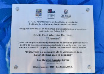 RECONOCEN AL RAPERO ALEMÁN CON PLACA CONMEMORATIVA MURAL EN CABO SAN LUCAS
