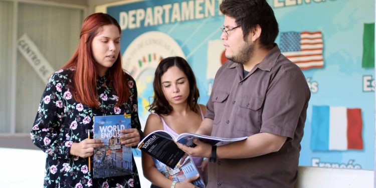 SE ACERCA SEGUNDO PERIODO DE INSCRIPCIONES  A LOS CURSOS DE IDIOMAS QUE OFRECE LA UABCS
