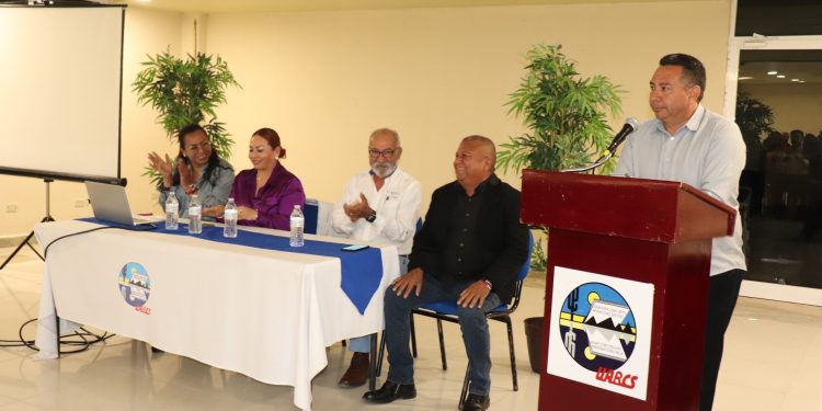 RECIBEN SERVIDORES PÚBLICOS DE CABO SAN LUCAS CAPACITACIÓN SOBRE DERECHOS HUMANOS DE LA MUJER