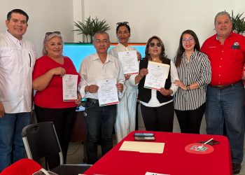 “SE TOMA PROTESTA A SECRETARÍAS QUE CONFORMARÁN LA NUEVA DIRIGENCIA DEL PRI LA PAZ”: VALERIA ROBLES RUÍZ, PRESIDENTA DEL COMITÉ MUNICIPAL DEL PRI LA PAZ