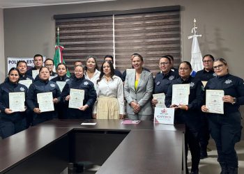 UABCS ENTREGA TÍTULOS Y GRADOS ACADÉMICOS A 187 EGRESADOS