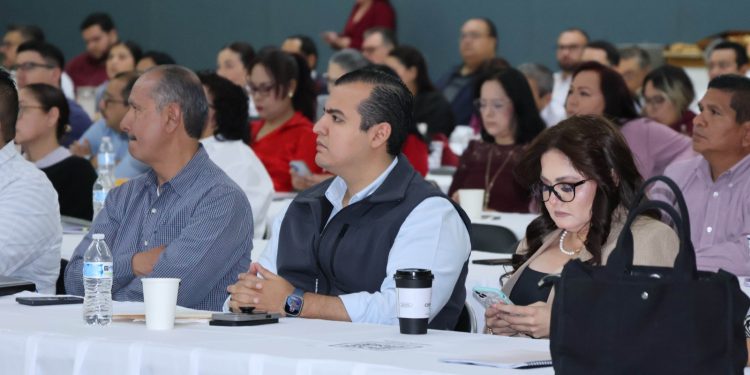 IMPULSAN LA PROFESIONALIZACIÓN DE SERVIDORES PÚBLICOS EN DISCIPLINA FINANCIERA