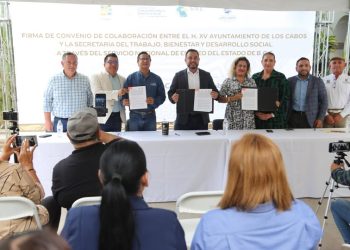 FIRMA AYUNTAMIENTO DE LOS CABOS Y SECRETARÍA DEL TRABAJO EN BCS CONVENIO DE COLABORACIÓN