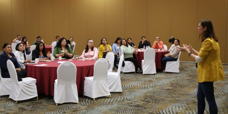 ENTREGA VMCC VEHÍCULOS , MEJORAMIENTO Y EQUIPAMIENTO ESCOLAR EN CONALEP POR 13 MDP