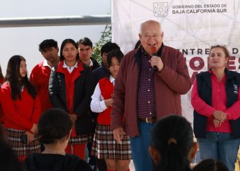 BENEFICIA CASTRO COSÍO CON VIVIENDAS  FAMILIAS EN EL NORTE DEL ESTADO